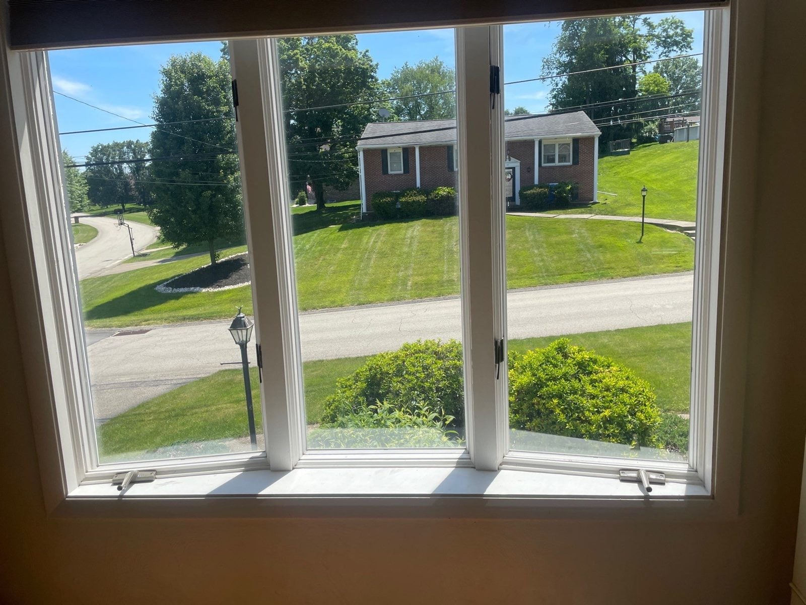 Window and trim maintenance completed in McKeesport, PA